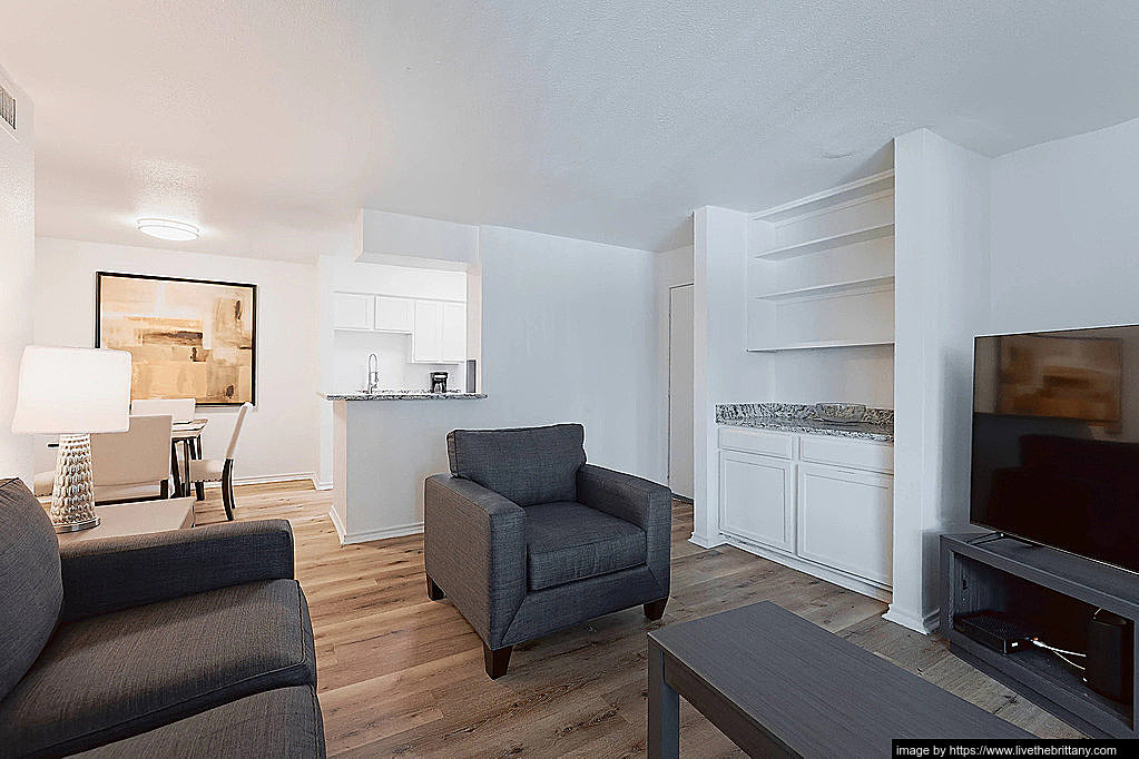 Country Club Ln & Bridge St - Fort Worth