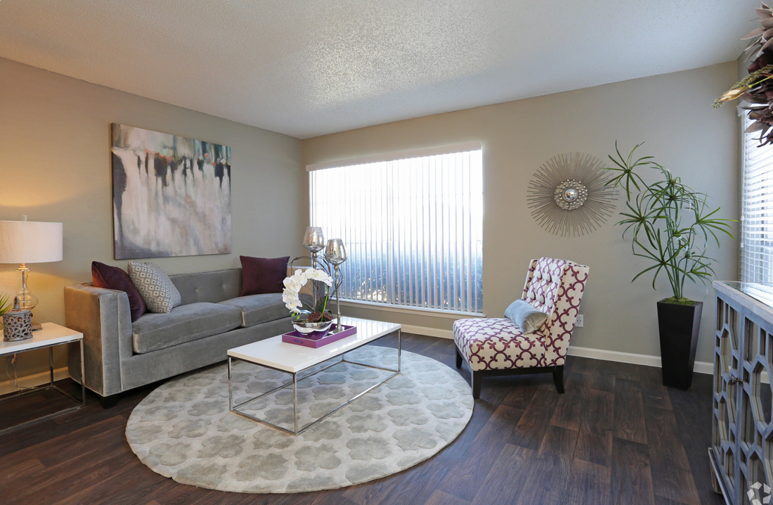 Baird Farm & E Lamar Blvd - Arlington North